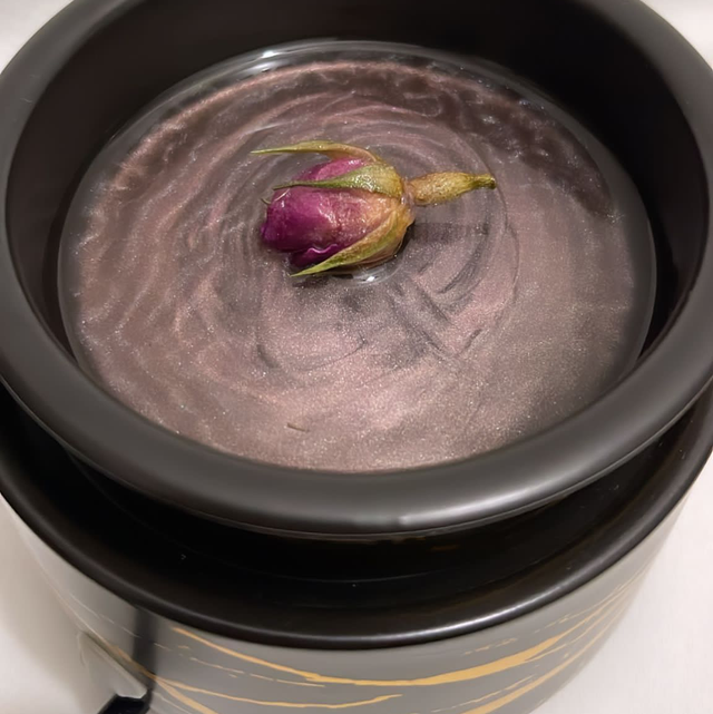 La Vie est Belle Inspired